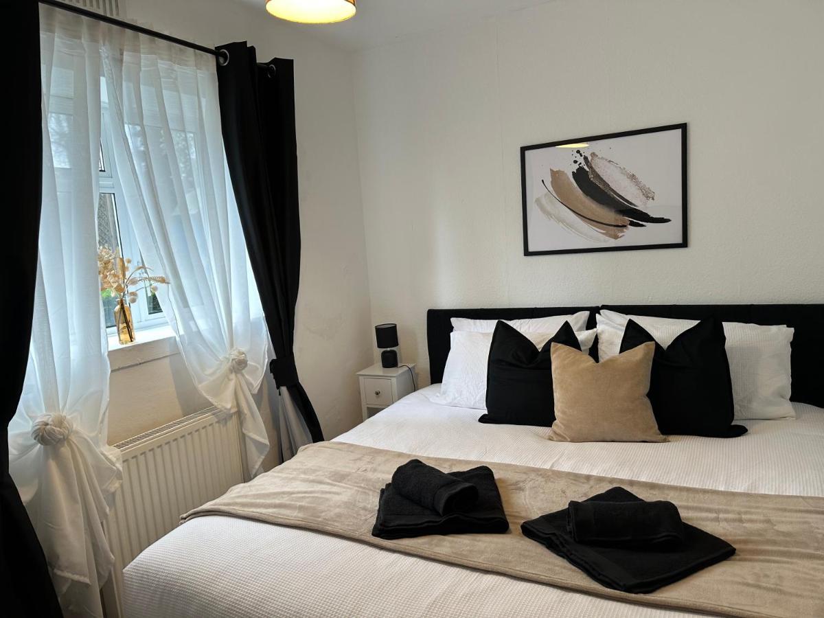 Lovely 2Bedroom 4Mins From Wimbledon Station Лондон Экстерьер фото