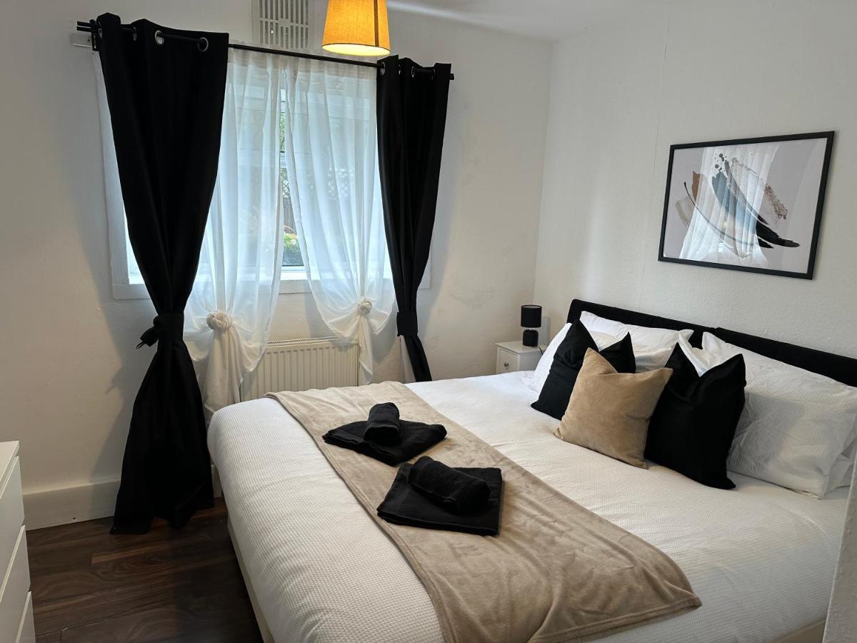 Lovely 2Bedroom 4Mins From Wimbledon Station Лондон Экстерьер фото