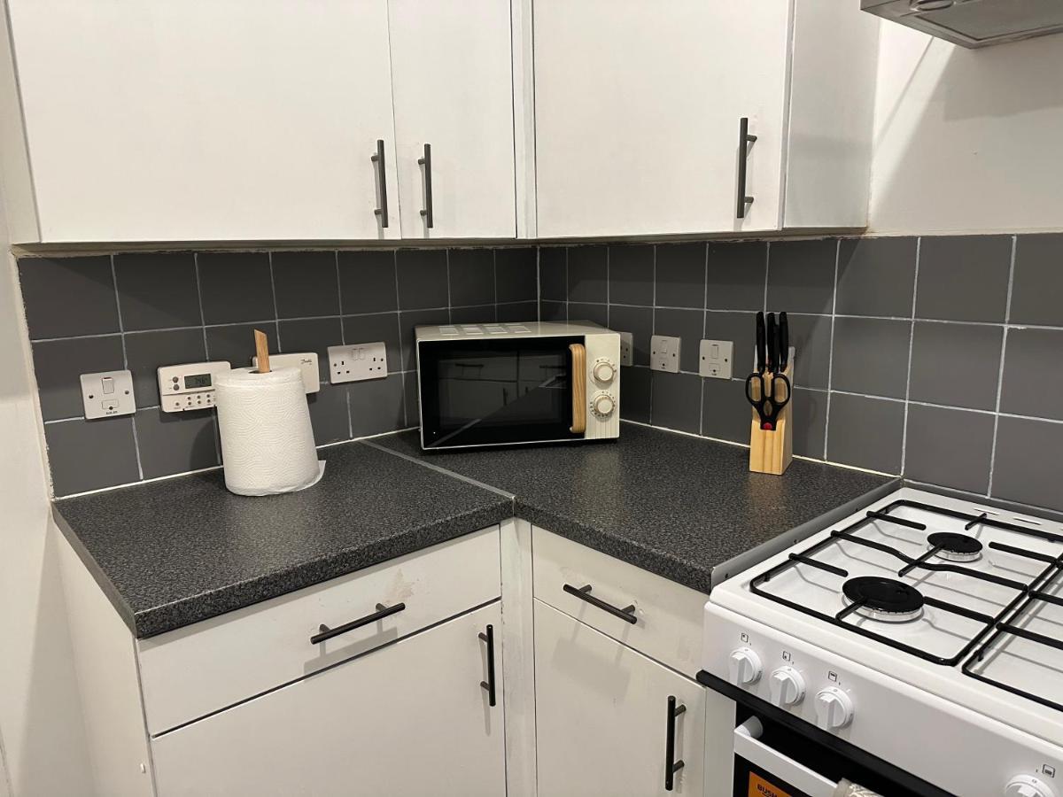 Lovely 2Bedroom 4Mins From Wimbledon Station Лондон Экстерьер фото