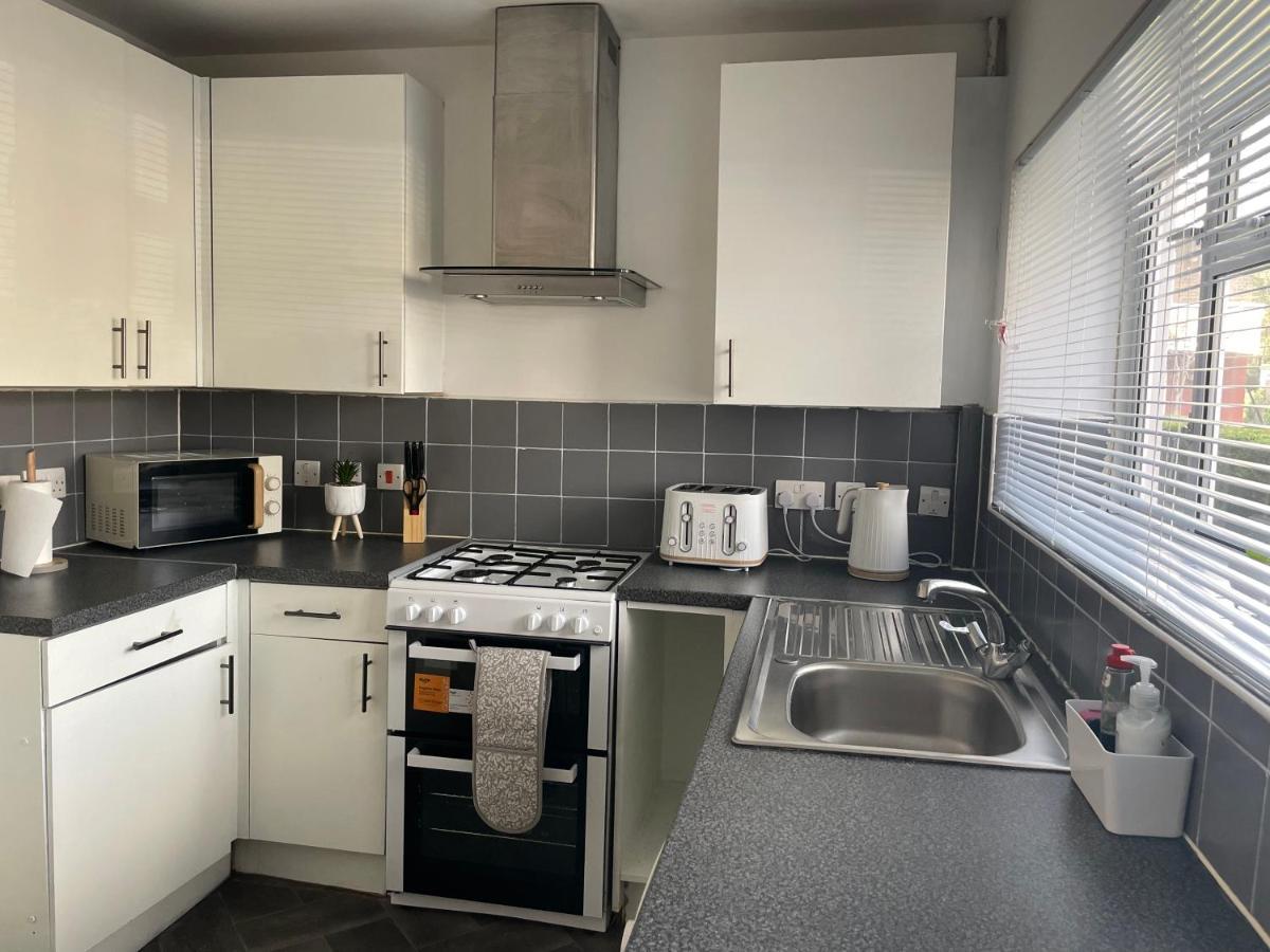 Lovely 2Bedroom 4Mins From Wimbledon Station Лондон Экстерьер фото